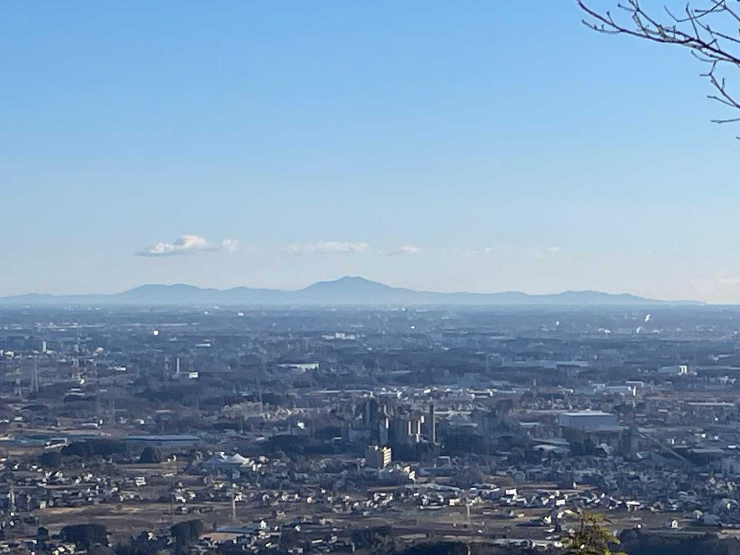 日和田山山頂からの筑波山
今日は見晴らし良き