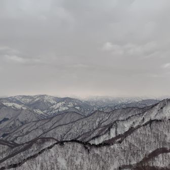 正面は寒江山方向かしら？
多分、見えてない。
相模様?