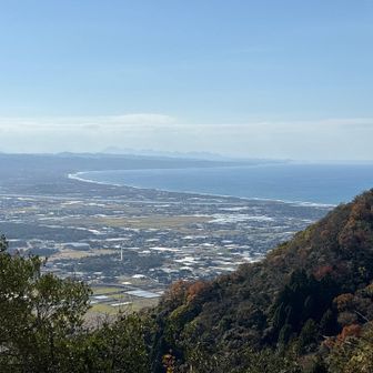 このあたりは伐採されていて景観が楽しめます。