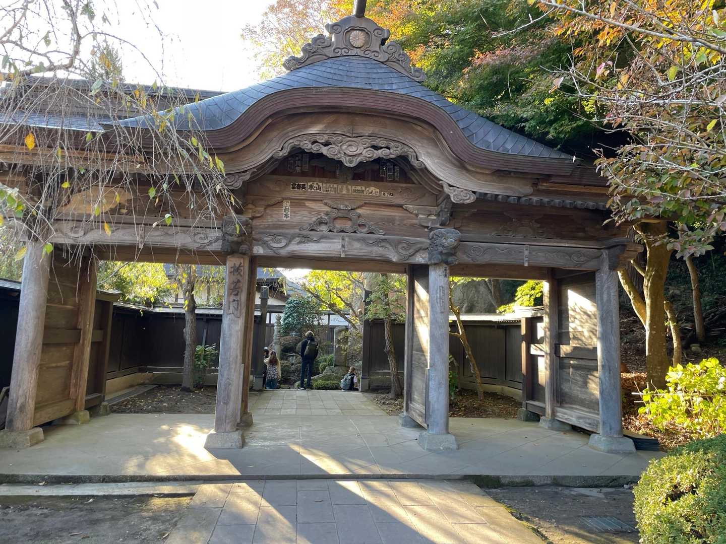 抜苦門　出口が三つ
右側を通る　　出世祈願
真ん中から　　福徳祈願
左側を通る　　長寿祈願
　ちなみに私は左側から出ました
