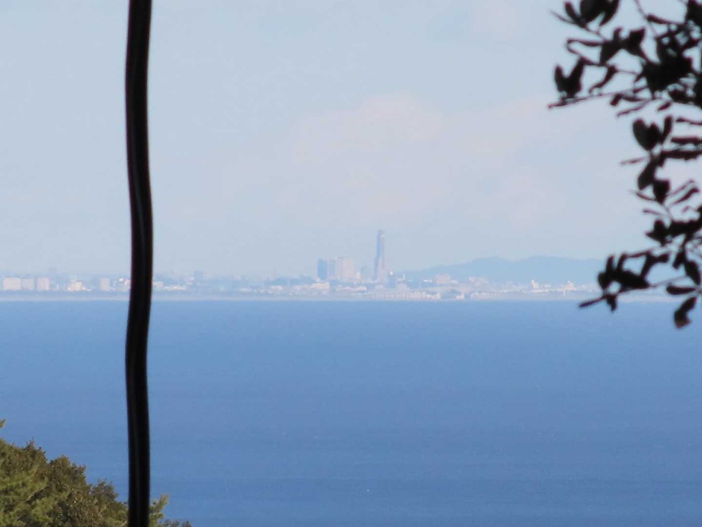 浜松のアクトタワーかな？