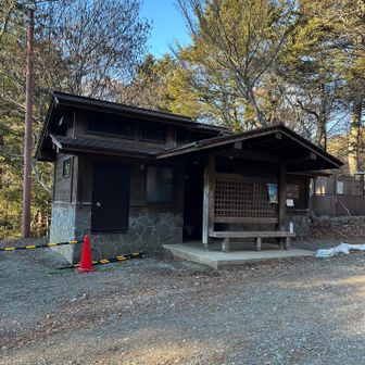 登山口トイレ　多目的トイレは使用可のようでした