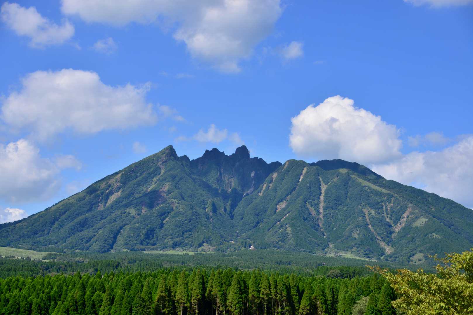 根子岳の写真