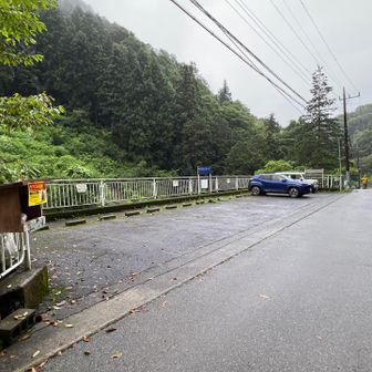 先着車１台。