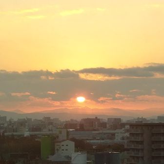 昭和山からのご来光🌄
本日も快晴なり🌞