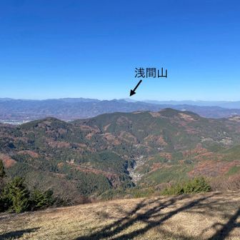 山頂からの眺望。北西方面