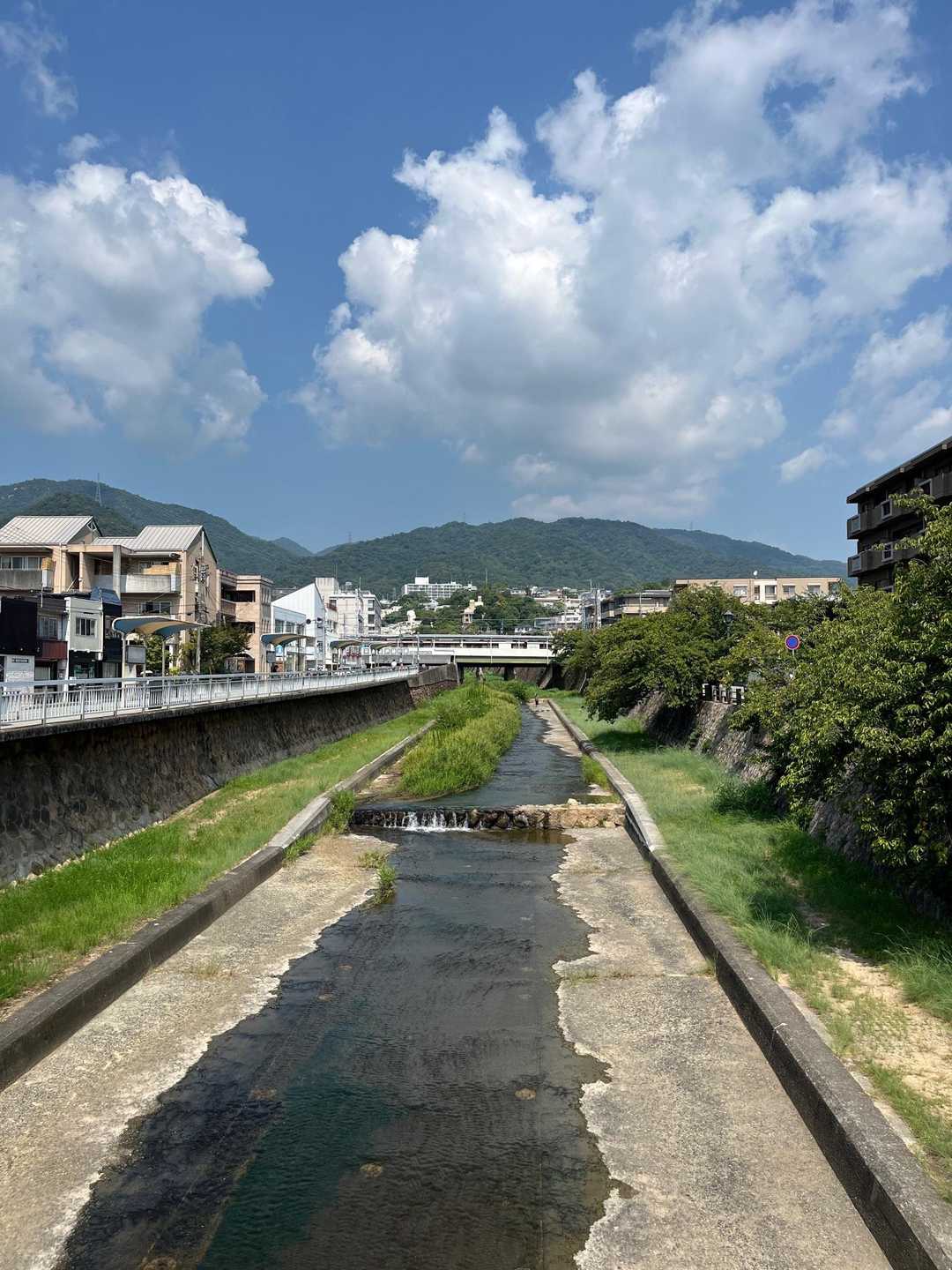 朝はゴルフ練習してたので遅めのスタート
写真の通り真夏です☀️
