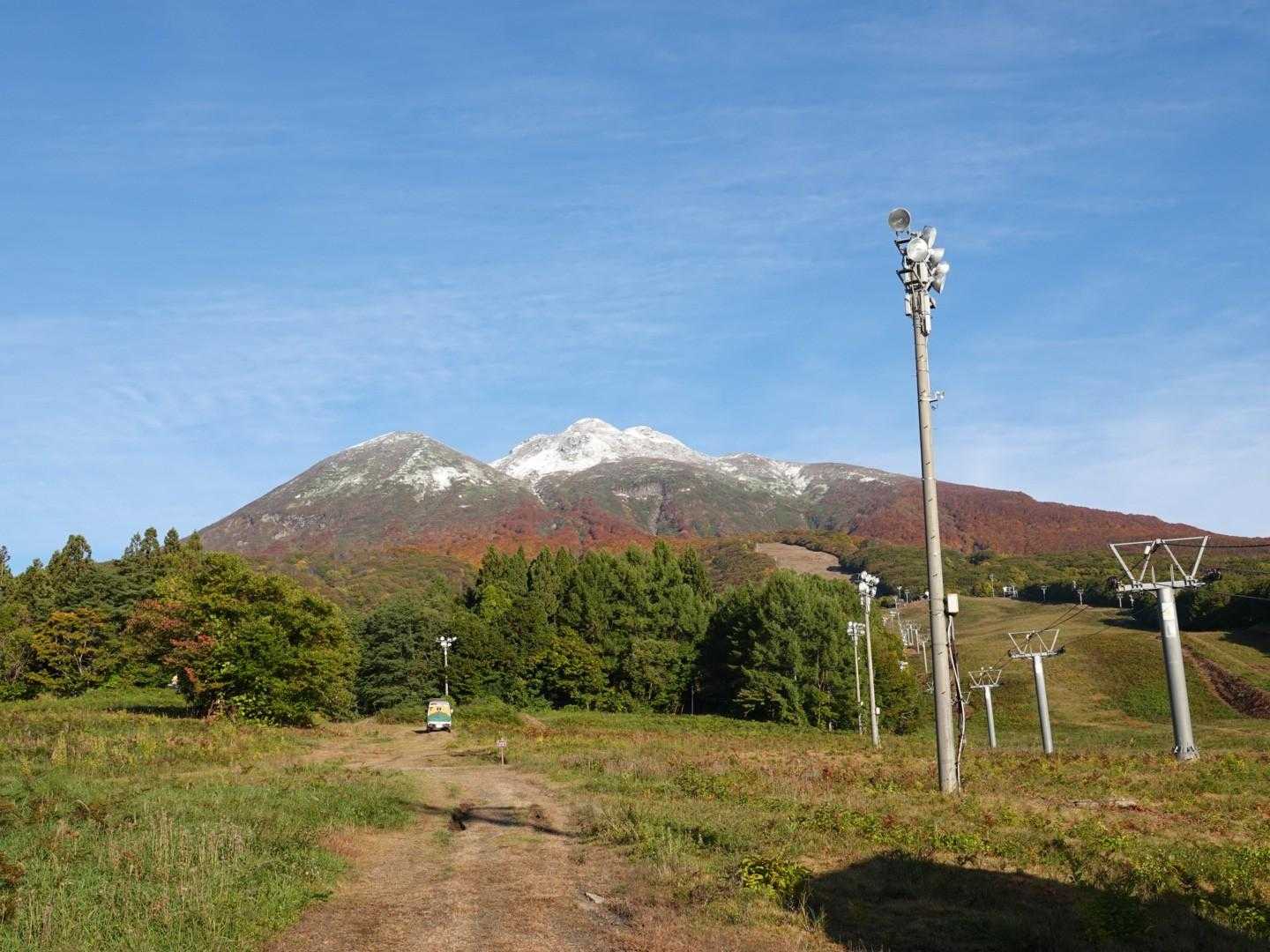 スキー場を歩き