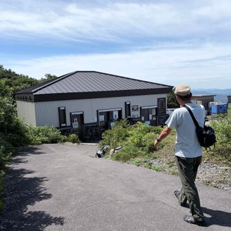 下山後の🚾前：気温28℃🥵