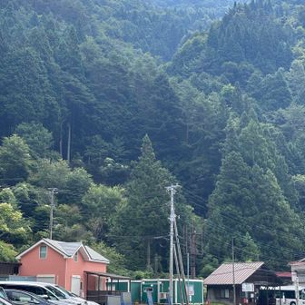 バス停近くに停めて良かった、夜中1時〜到着した時空いていた🅿️🚍🚺
下山は近かった、、