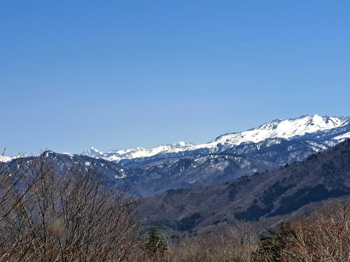 剱岳、立山、薬師岳が並んでます