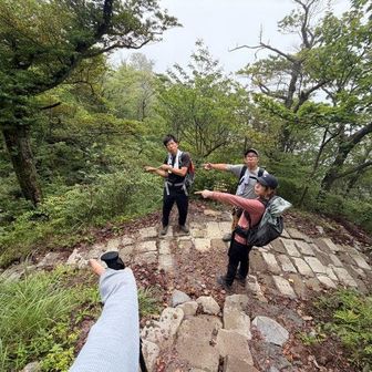 展望デッキルートから下山👈