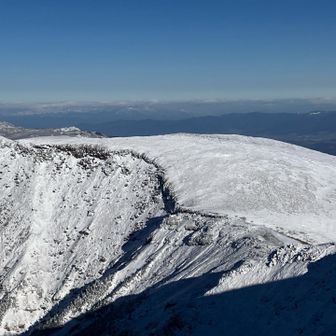 硫黄岳に入ったあたりから八ヶ岳爆風が、始まりました。なかなかの風です。