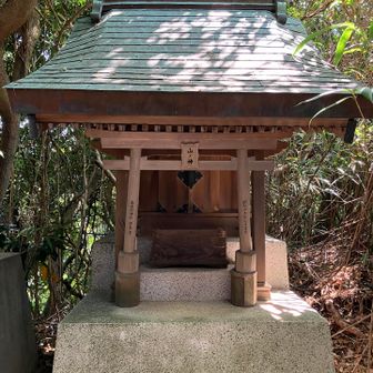 祭神は風の神とのことでしたが、奥には山ノ神も祀られてました🙏