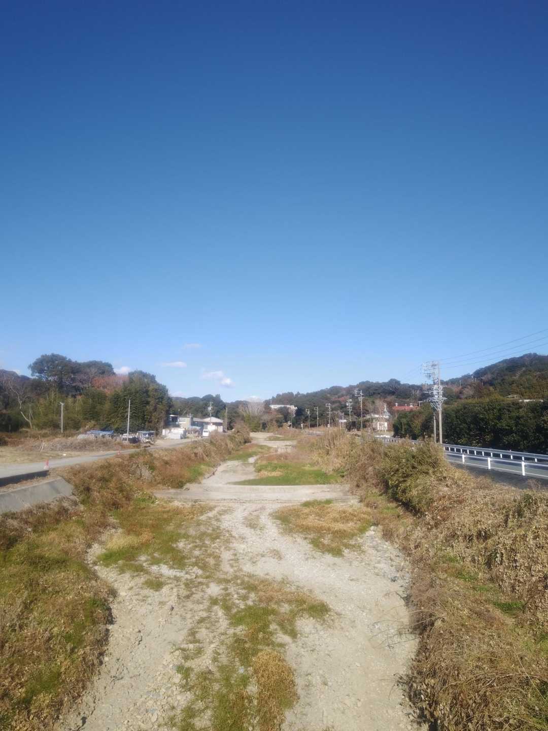 川の水が無い💦
雨降らないからかな？