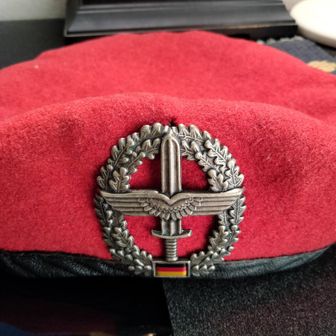 RedBeret4466