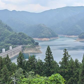 無事下山。まもなくバス停。
