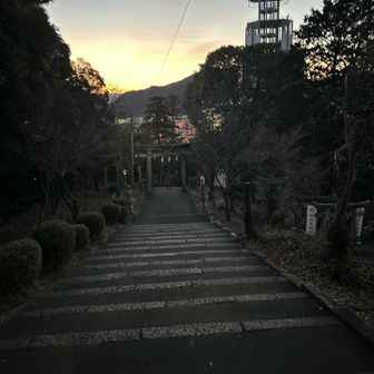 日の出見たいけどなー