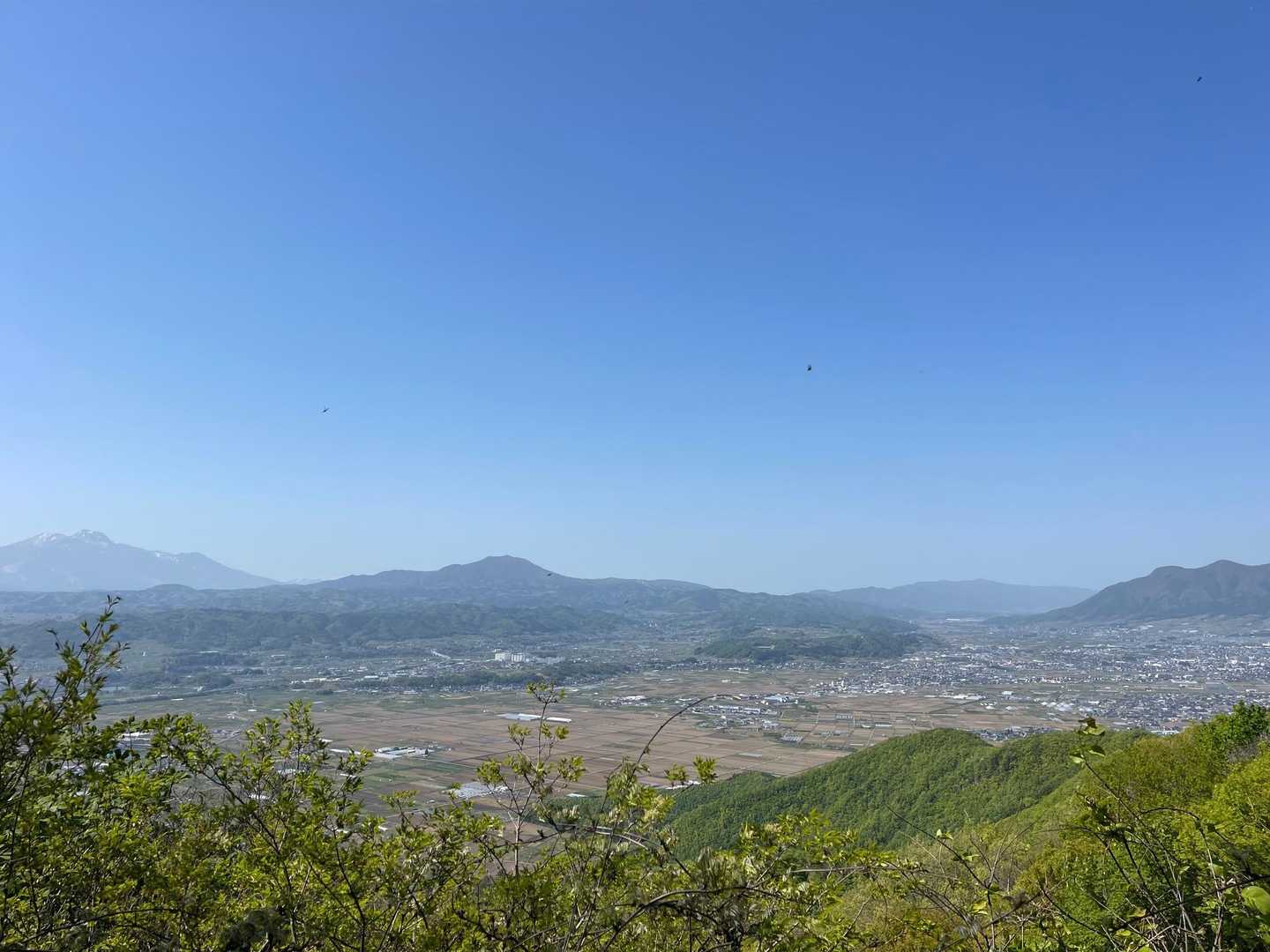 好天、山日和