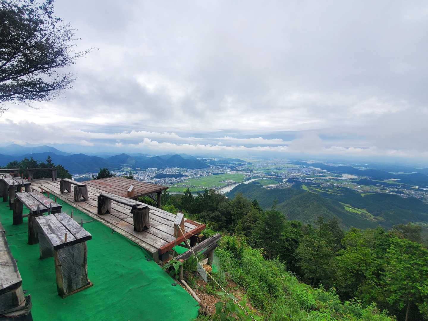 東洞登山口-誕生山 周回コースの写真