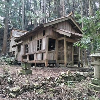 白山の神社