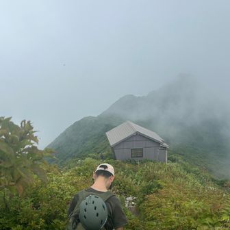 やっとこそユートピア小屋？