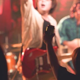 今岡ヒロト 登山系バンドマン