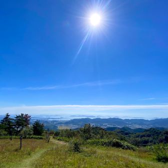 お立ち台より✨
遙照山…こんな素晴らしい景色楽しめるのに、もうちょい人気出ても良いんじゃないかな〜と