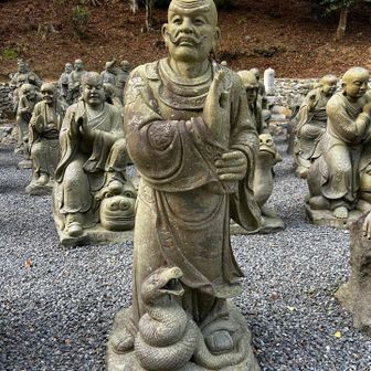 巳の尊者 見つけた🐍