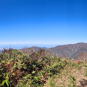 右の男性は80代だそうです  クズバ山は初めてとか  素晴らしい〜👍