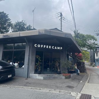 チェックポイント〜！
せっかくだしなんか食べようかと思ったけど店内全員外国の方々でうちらの方がアウェイ🤣
混んでたし、そそくさと退散！😂