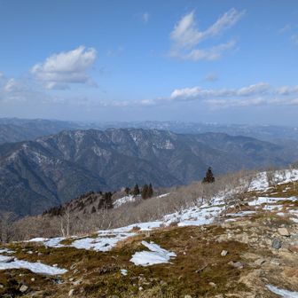 ここでぼーっと過ごすのが最高。少し風が出てきました。