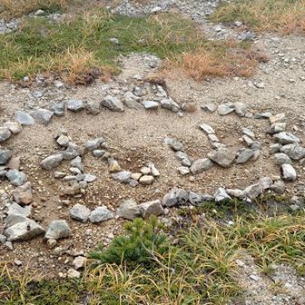 これが無いとどこが山頂がよく分からない