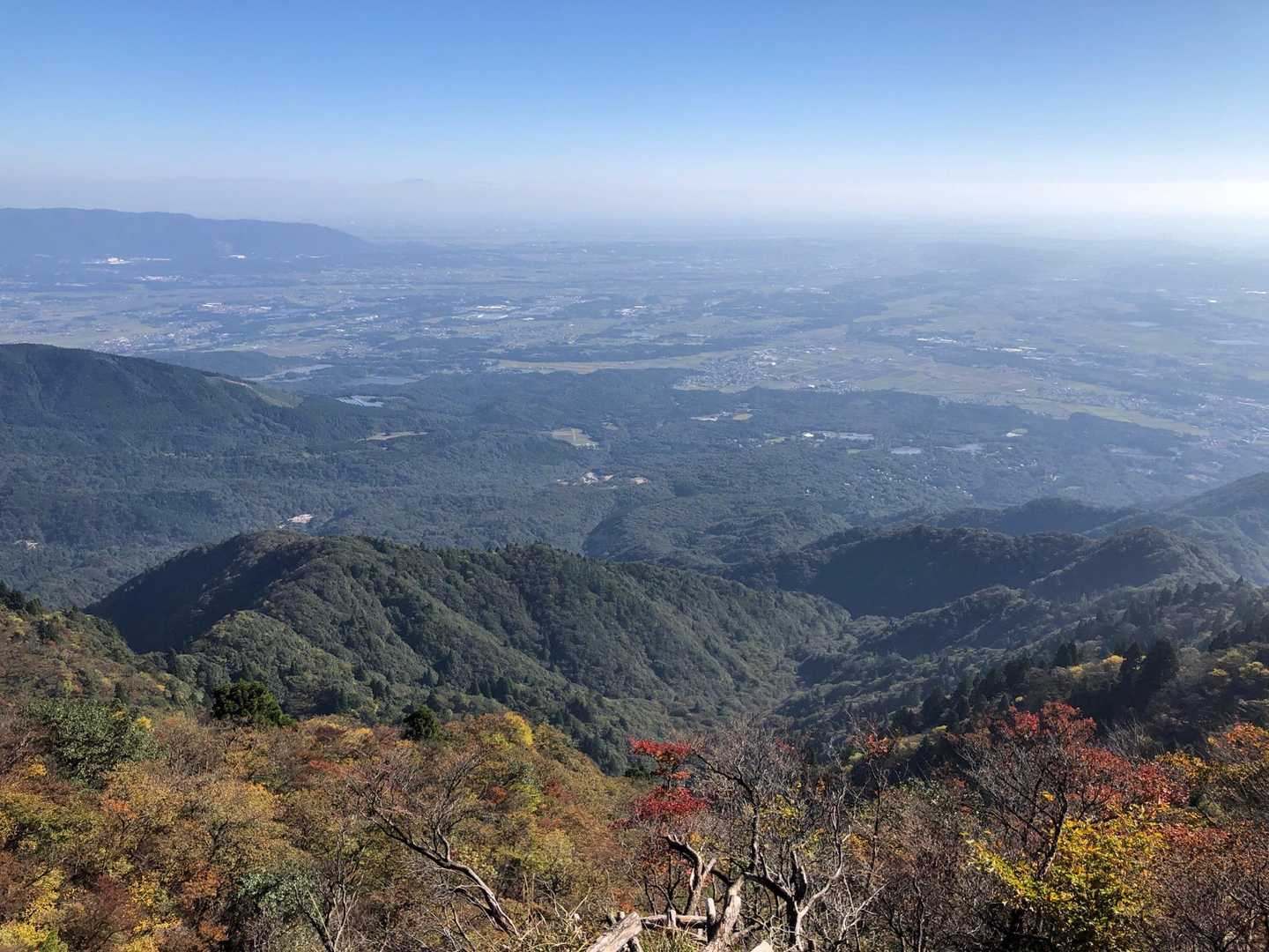 雲も少なくなってきて、眺めが良くなってきました。