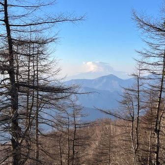 いつもなら富士山ビューな場所も、頭が雲に隠れ残念！