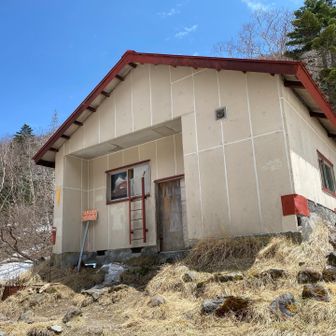 立派な避難小屋