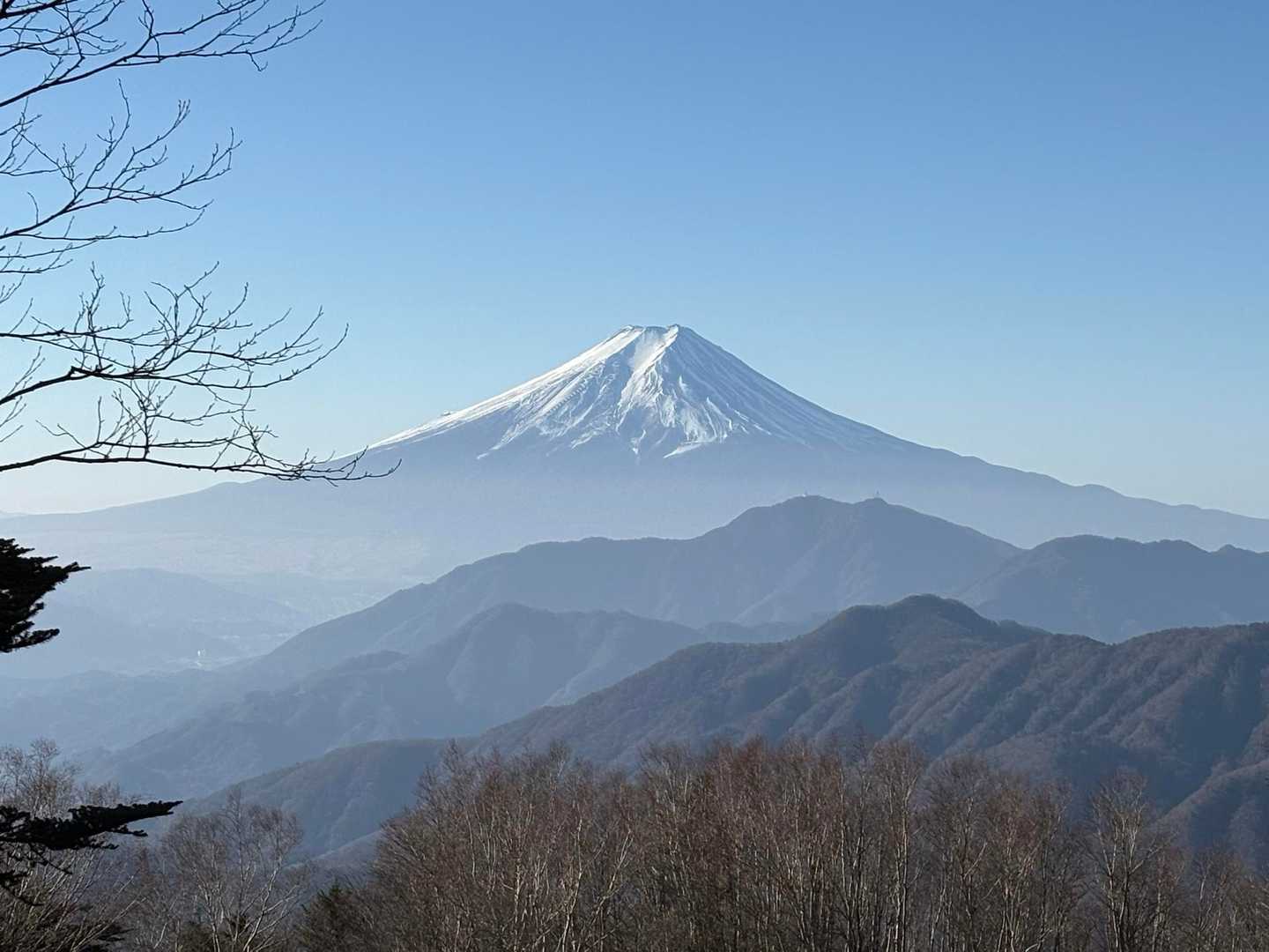 富士山
三ツ峠山
滝子山　のグラデーション😍