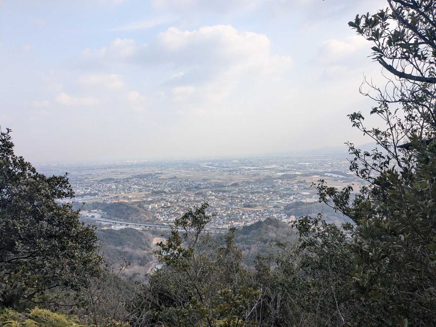万石西尾根登山口-大唐国寺山-万石山-千石山-唐土登山口 周回コースの写真