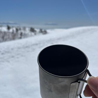 三歩のように、コーヒーを入れてみたけど、、、ヌルい！すぐ冷えてしまった。