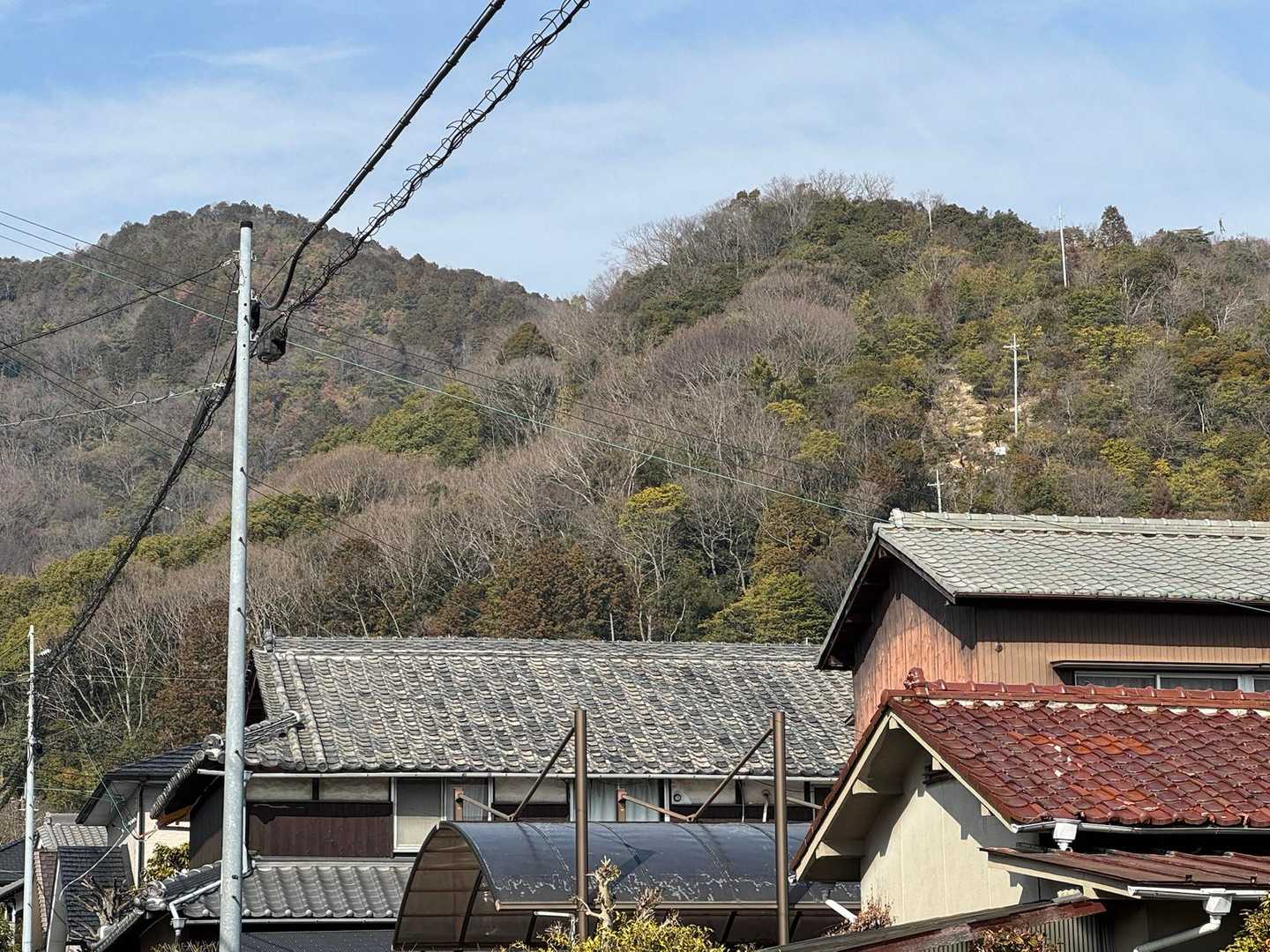 東坂の岩場が見えます💪