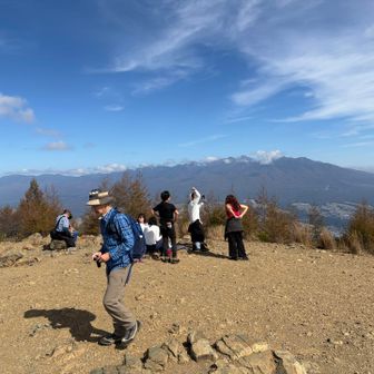 遠くの山もよく見える。