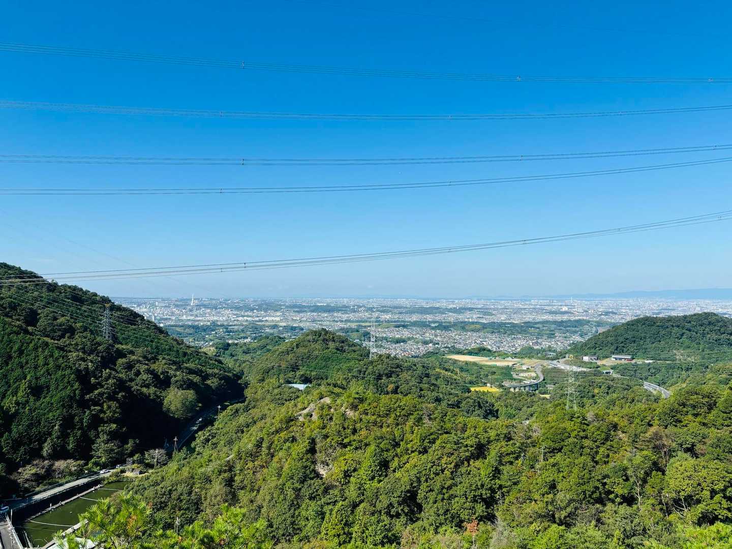 歩き出してすぐの展望台からの景色