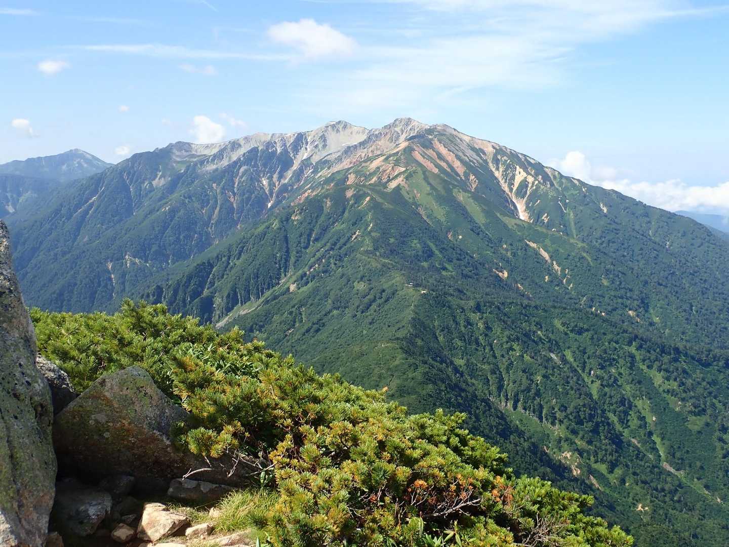昨日歩いた山々