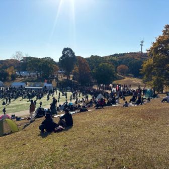 サムライ、ニンジャフェスティバルにたくさんの人