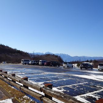 駐車場🅿️13台くらい停まってます