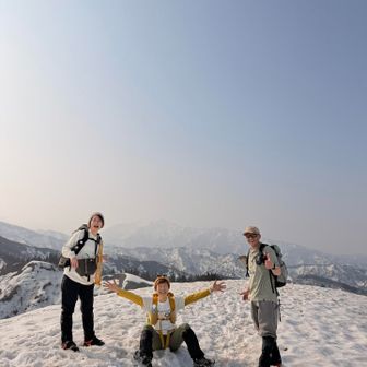とーちょ

写真撮られ慣れてないから　ぎこちない