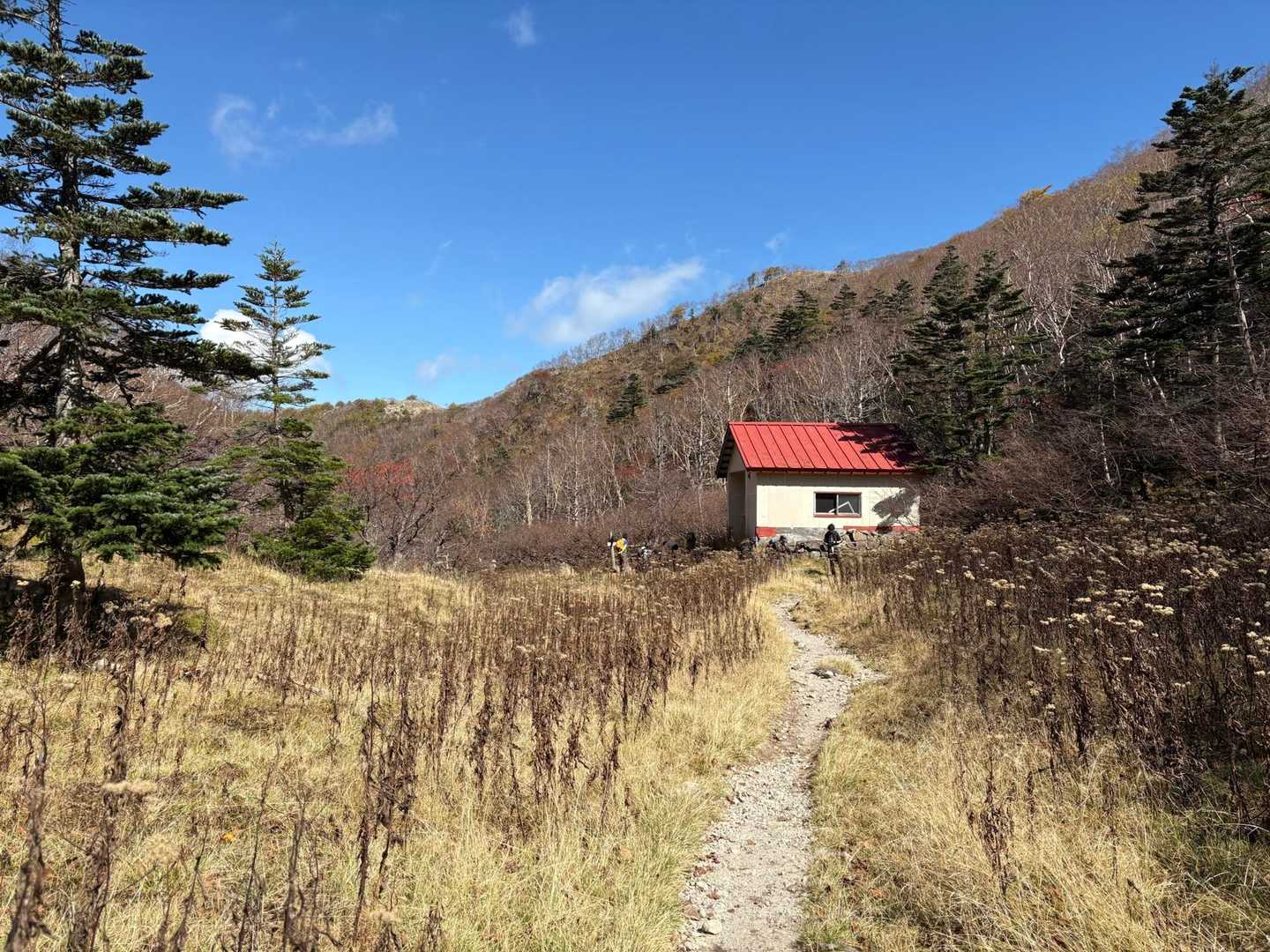 避難小屋
