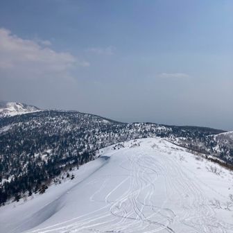 歩くスキーで来る人多し