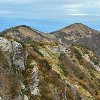 大日岳。大日小屋も見える。