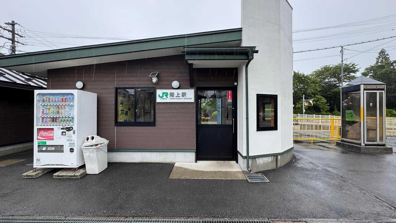 レンタカーを停めていた階上駅